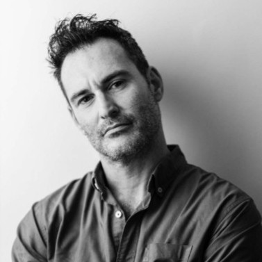 ALon Director de Visión Fundador de HANGAR49